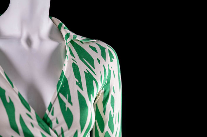 Diane von Furstenberg, Robe de jersey de soie imprimé, Musée Mode & Dentelle © E.Gomez