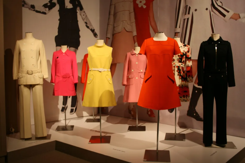 Exposition Sixties, les couleurs d’une libération ©Musée Mode & Dentelle